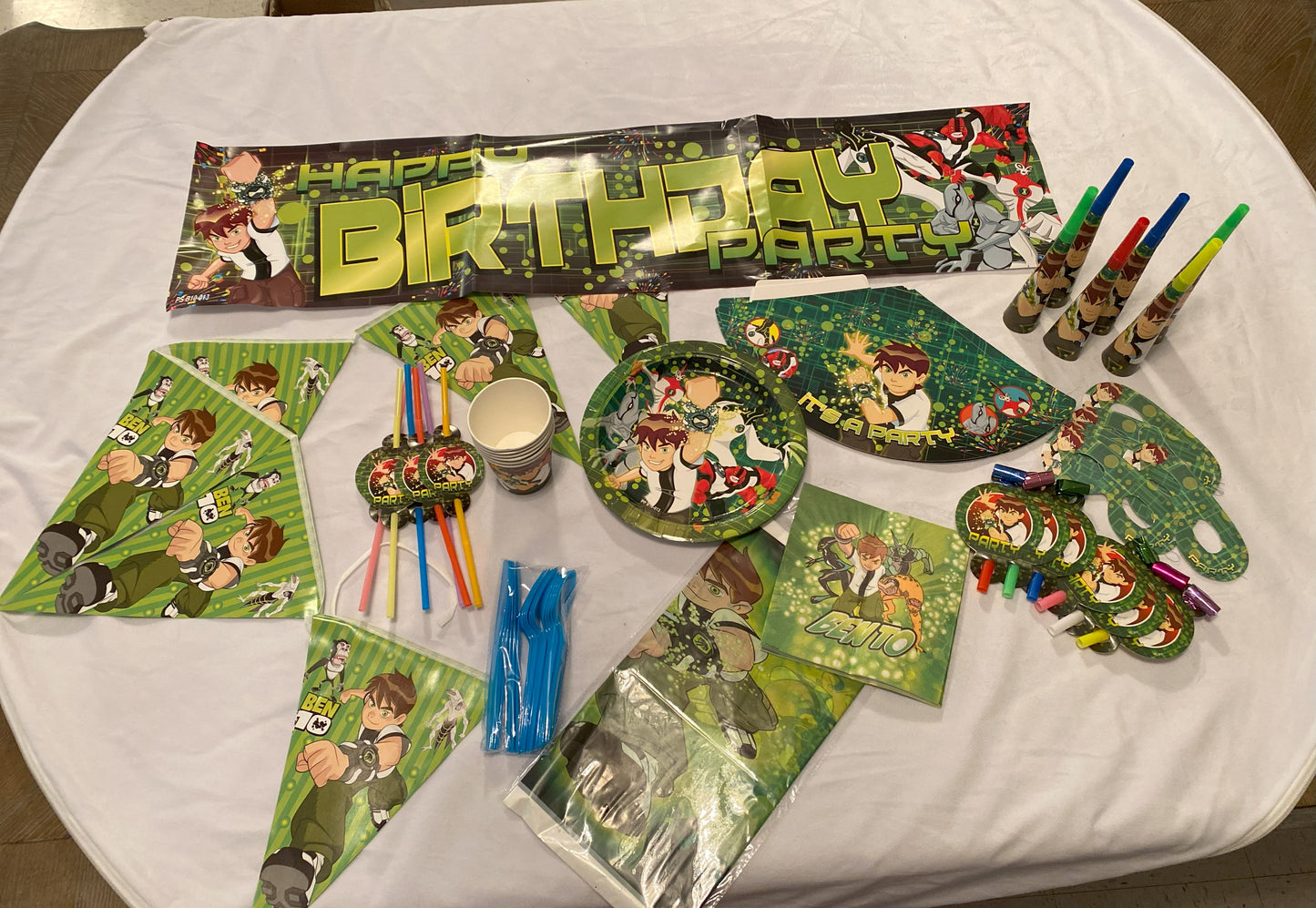 Ben 10 Party Pack