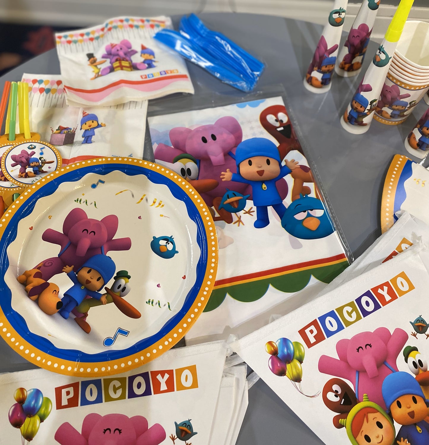 Pocoyo Party Pack